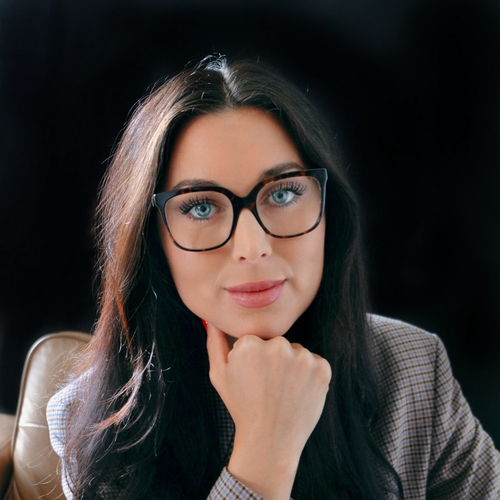 Meet your Posher, Caroline